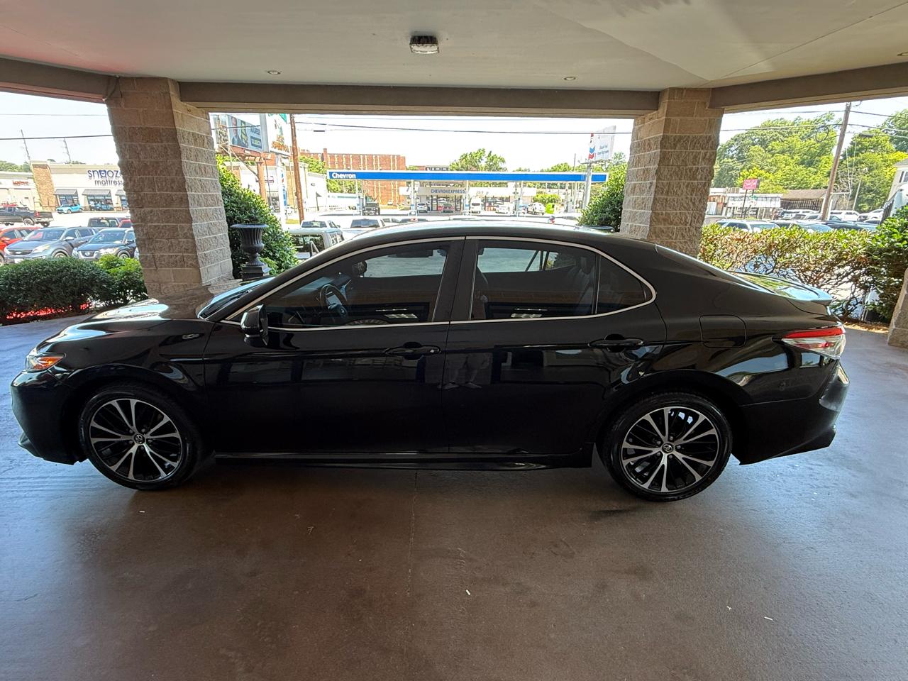 Toyota Camry SE 2018