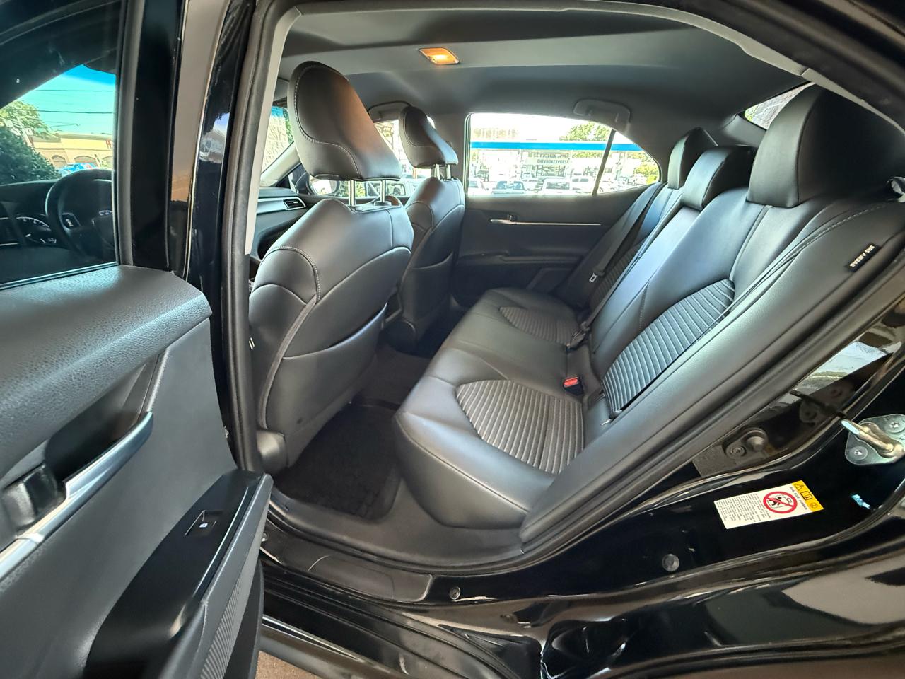 Toyota Camry SE 2018
