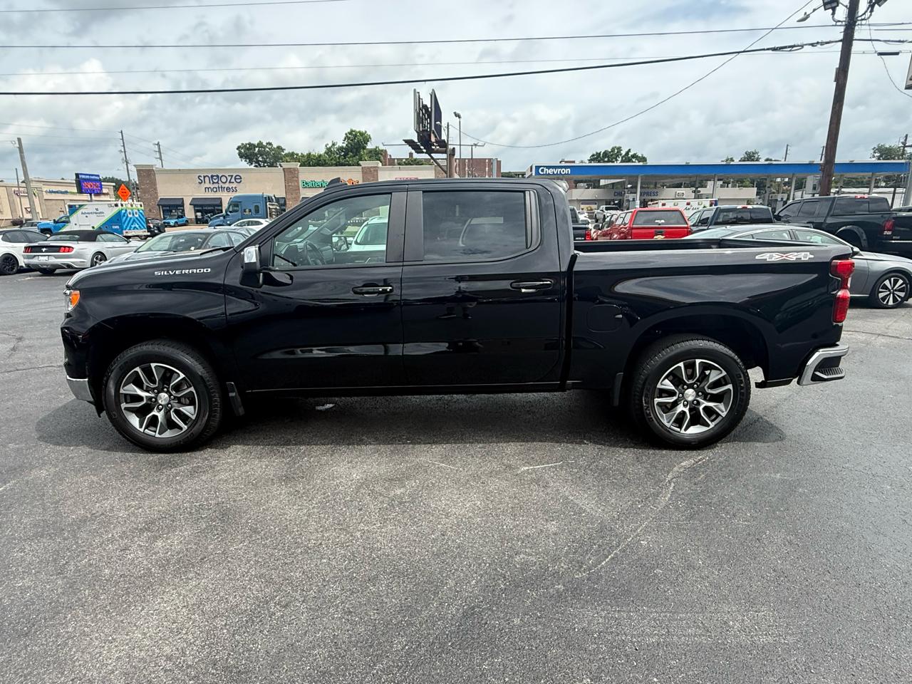 Chevrolet Silverado 1500 4WD Crew Cab 147" LT w/2FL 2022