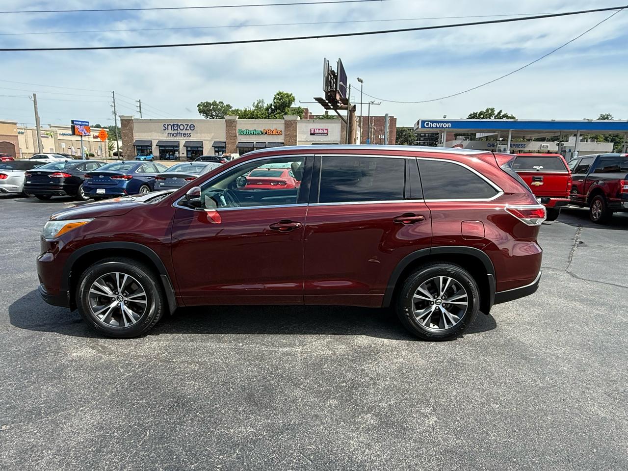 Toyota Highlander AWD 4dr V6 XLE (Natl) 2016