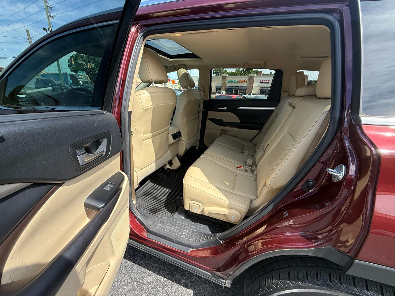 Toyota Highlander AWD 4dr V6 XLE (Natl) 2016