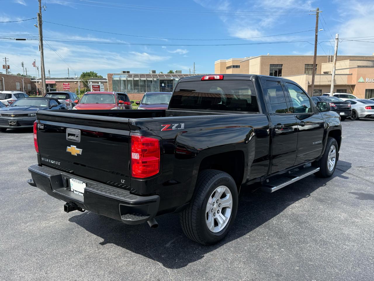 Chevrolet Silverado 1500 4WD Double Cab 143.5" LT w/2LT 2018