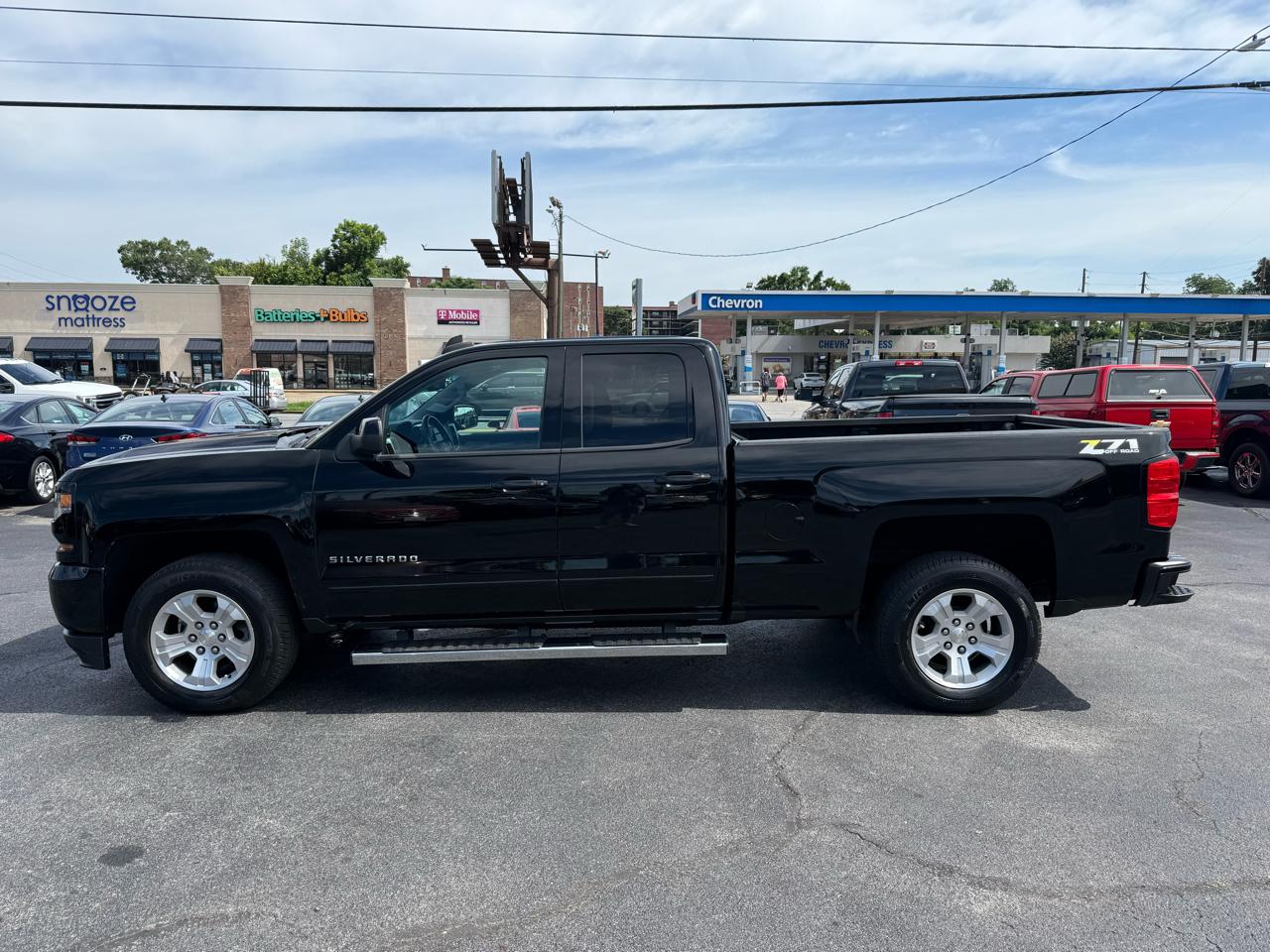 Chevrolet Silverado 1500 4WD Double Cab 143.5" LT w/2LT 2018
