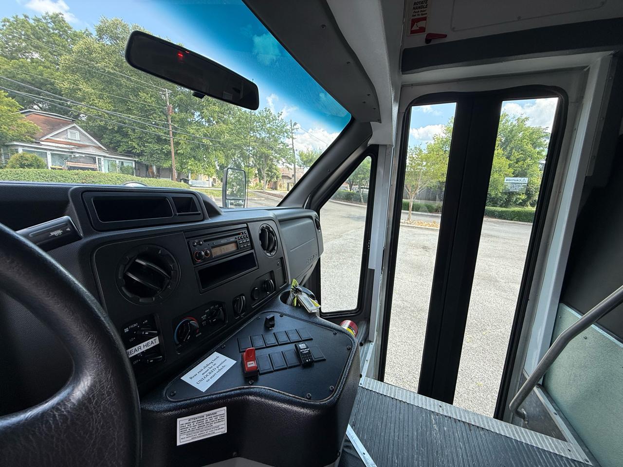 Ford E-Series Cutaway E-350 SRW 138" WB 2019