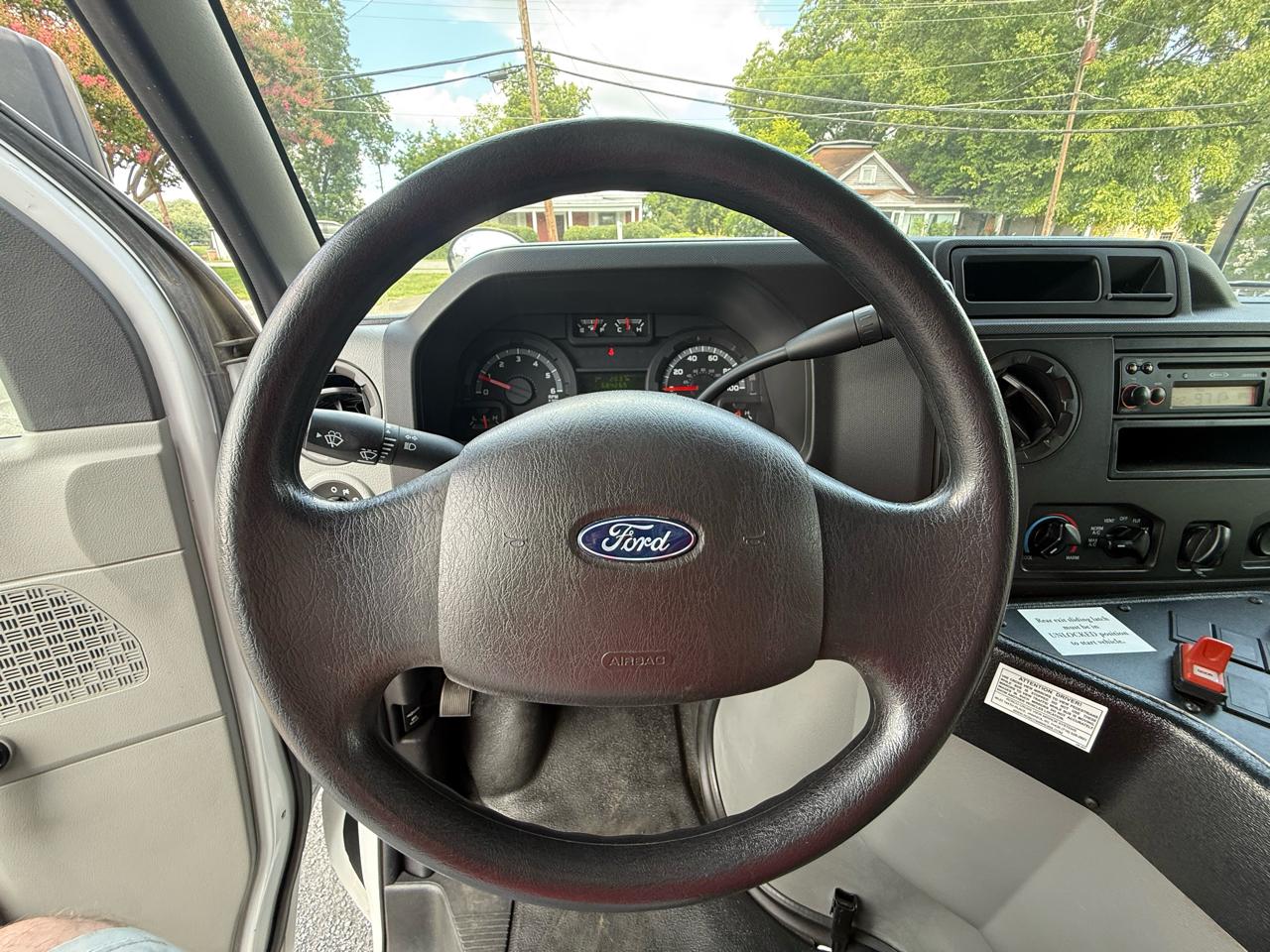 Ford E-Series Cutaway E-350 SRW 138" WB 2019