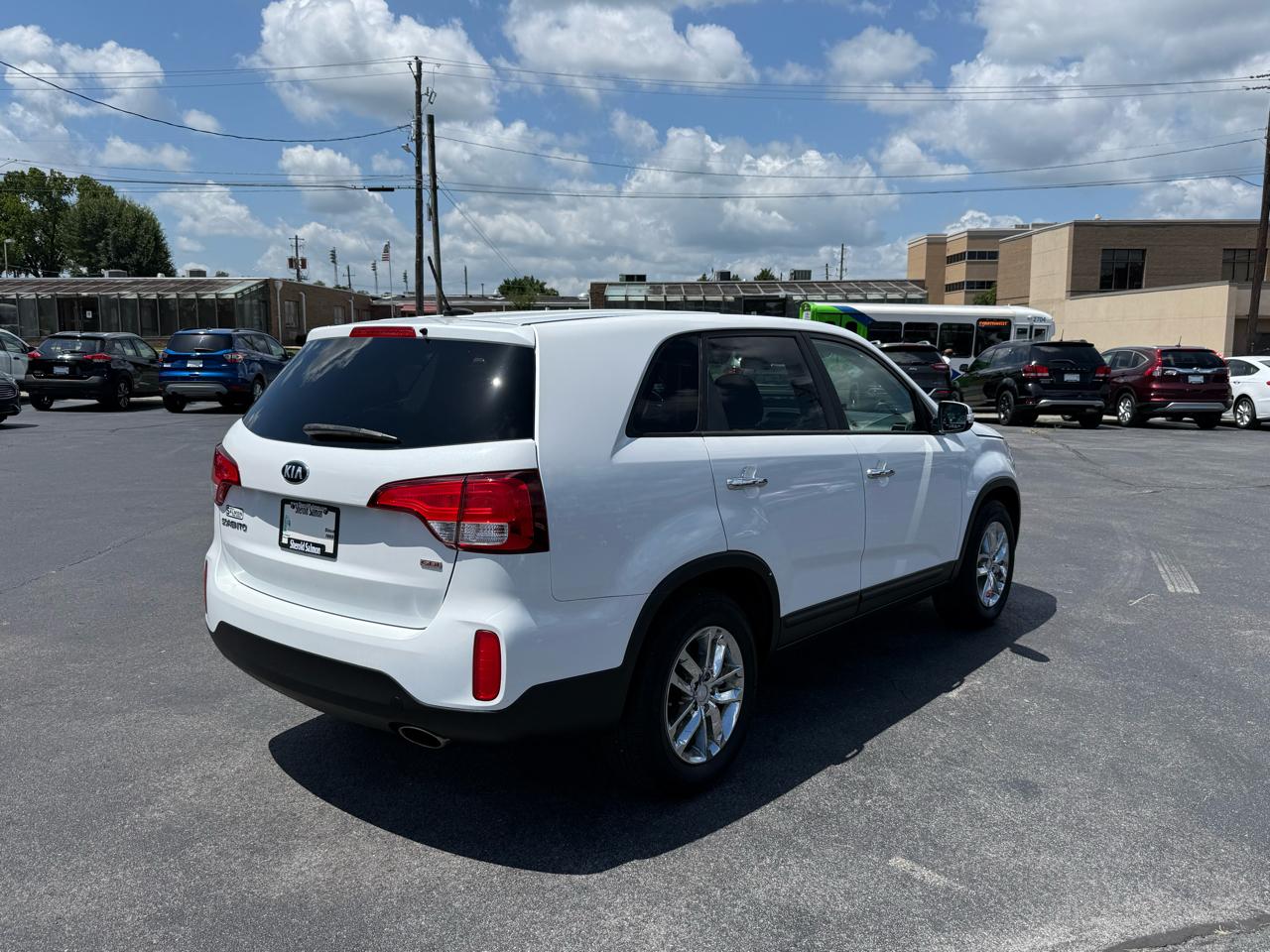 Kia Sorento 2WD 4dr I4 LX 2015