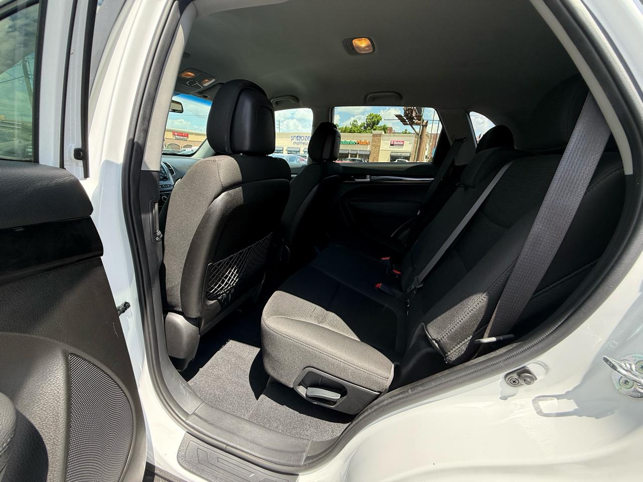 Kia Sorento 2WD 4dr I4 LX 2015