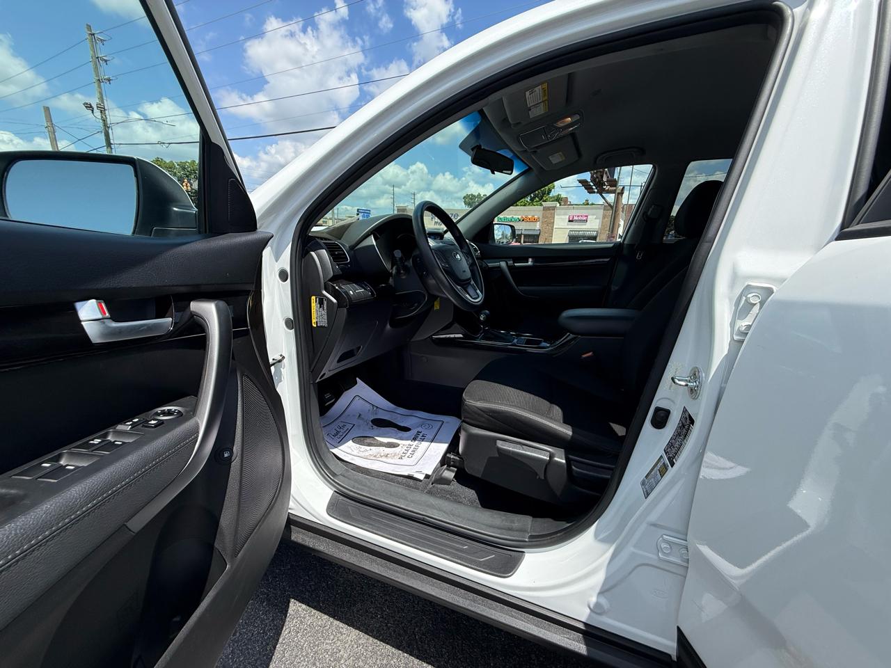 Kia Sorento 2WD 4dr I4 LX 2015