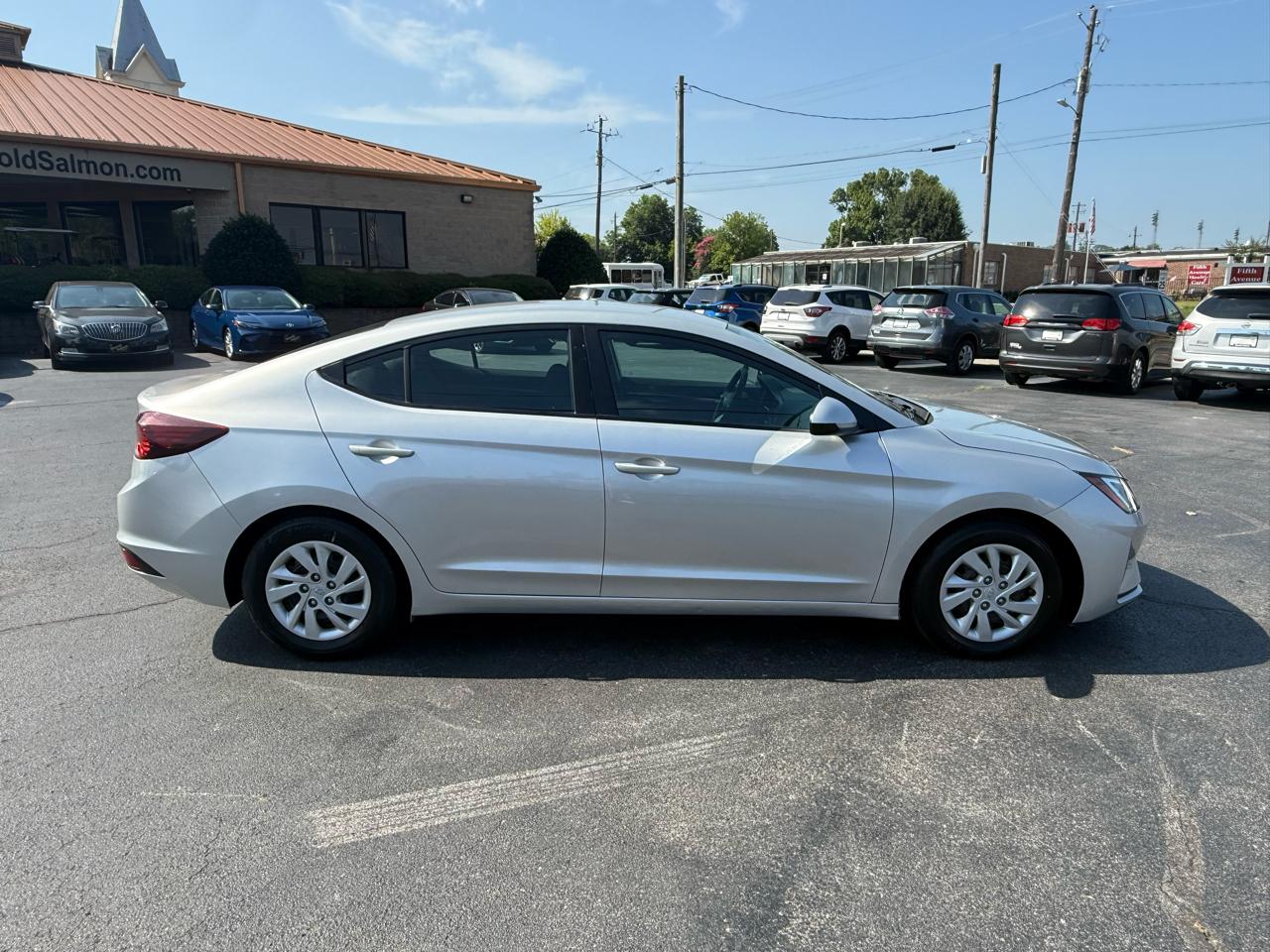 Hyundai Elantra SE IVT 2020