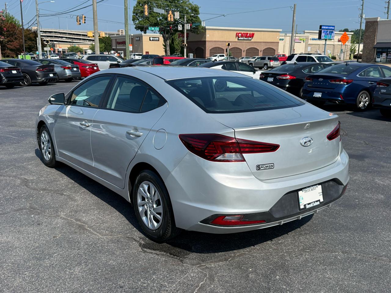 Hyundai Elantra SE IVT 2020