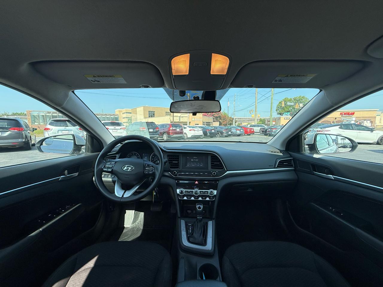 Hyundai Elantra SE IVT 2020