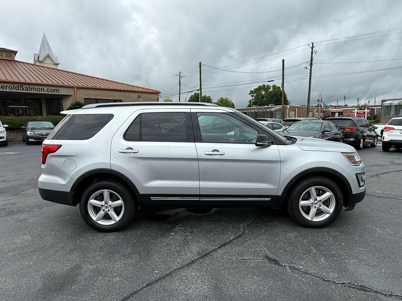 Ford Explorer 4WD 4dr XLT 2016