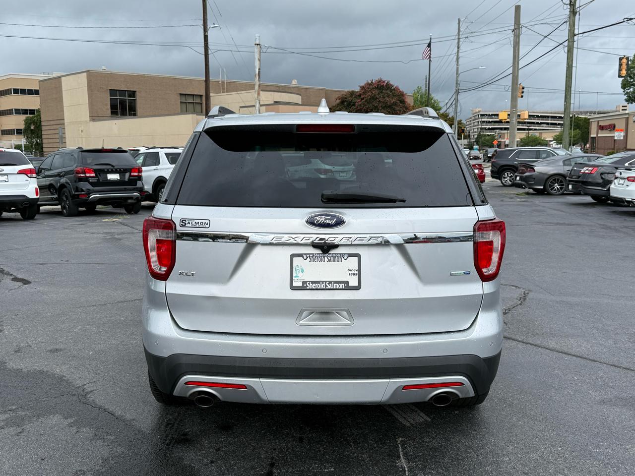 Ford Explorer 4WD 4dr XLT 2016