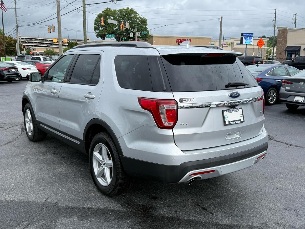 Ford Explorer 4WD 4dr XLT 2016
