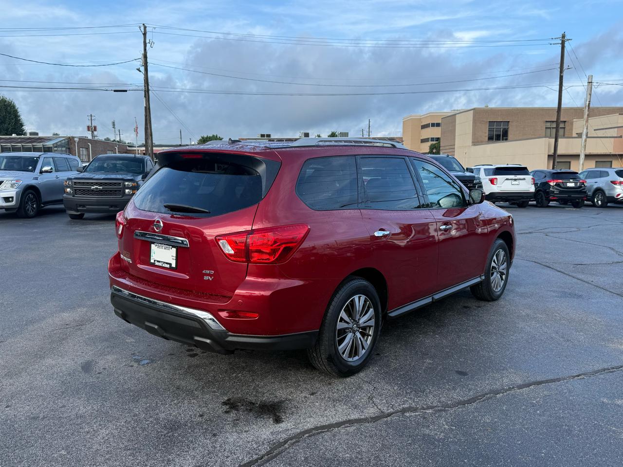 Nissan Pathfinder 4x4 SV 2017
