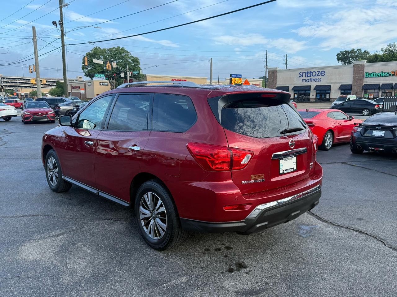 Nissan Pathfinder 4x4 SV 2017