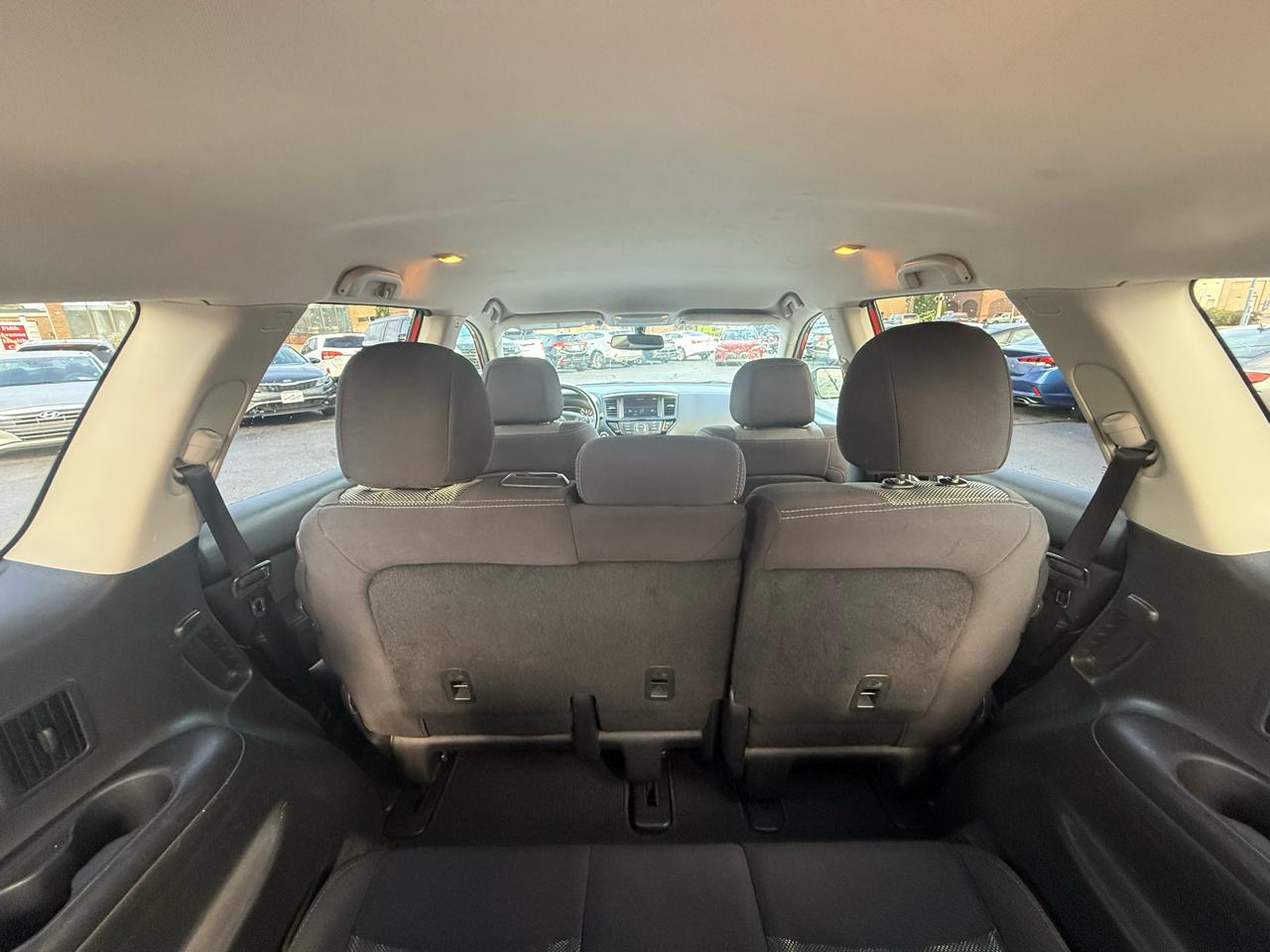 Nissan Pathfinder 4x4 SV 2017
