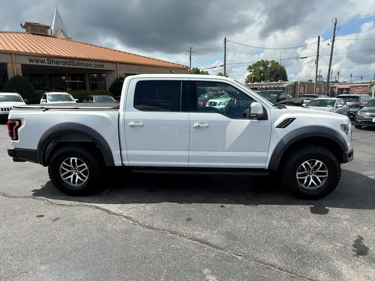 Ford F-150 Raptor SuperCrew 4WD 2017