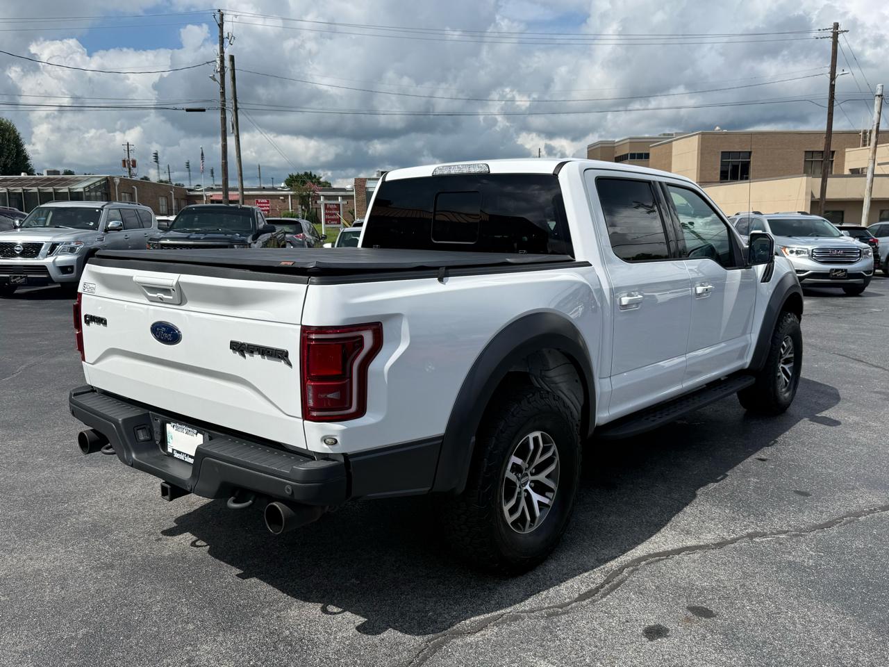 Ford F-150 Raptor SuperCrew 4WD 2017