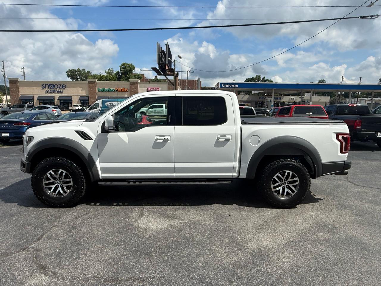 Ford F-150 Raptor SuperCrew 4WD 2017
