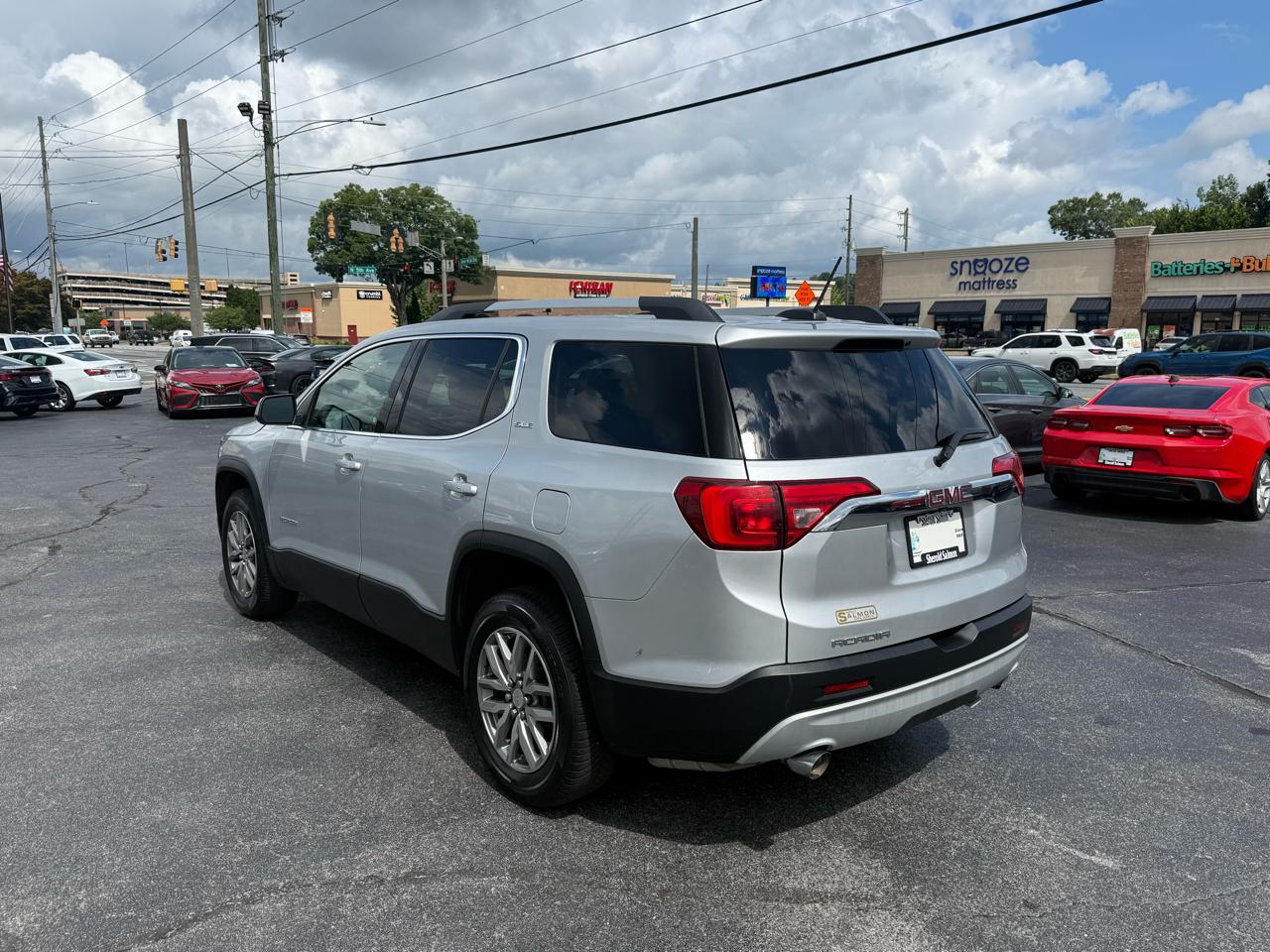 GMC Acadia FWD 4dr SLE w/SLE-2 2018