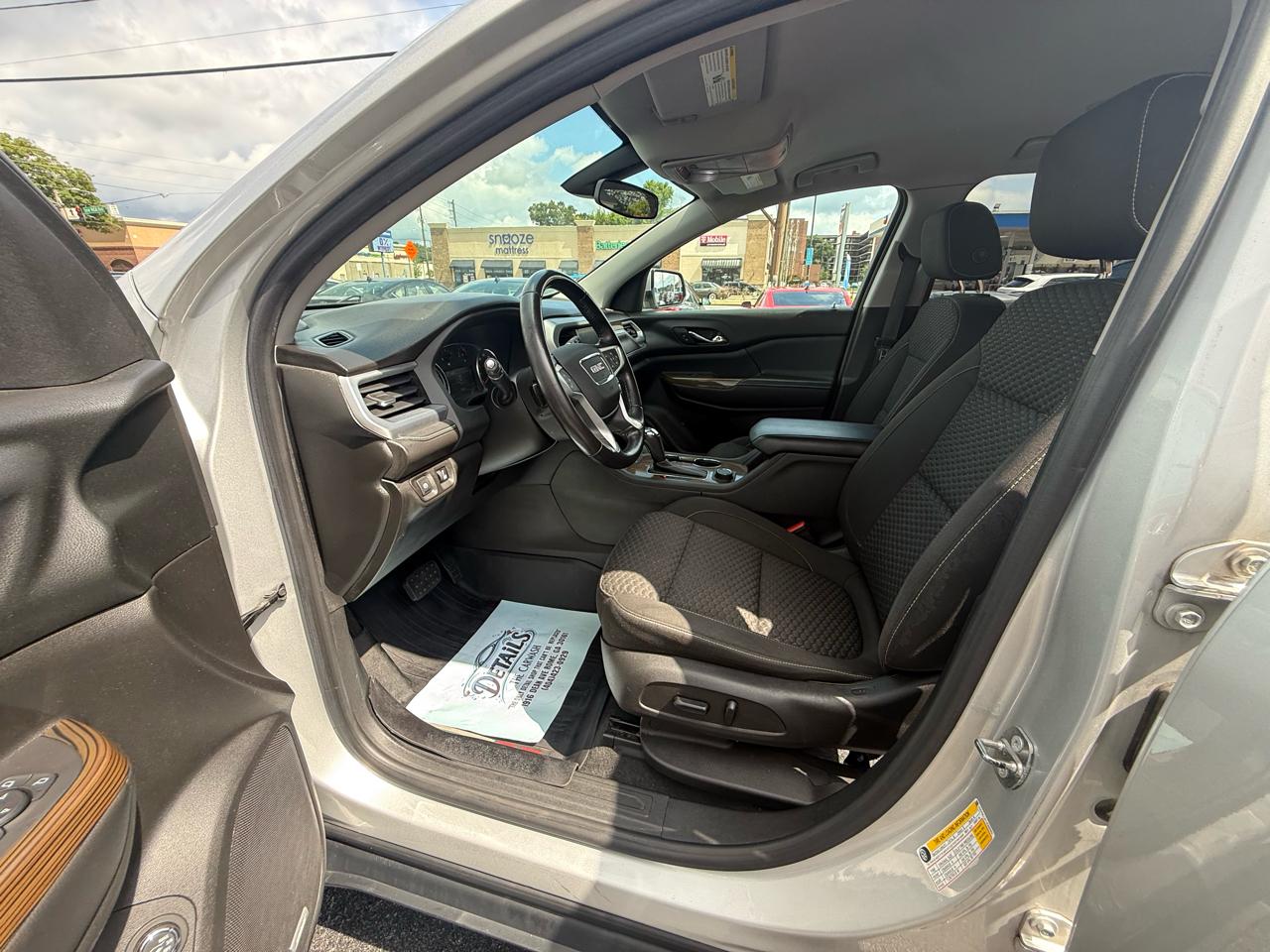 GMC Acadia FWD 4dr SLE w/SLE-2 2018