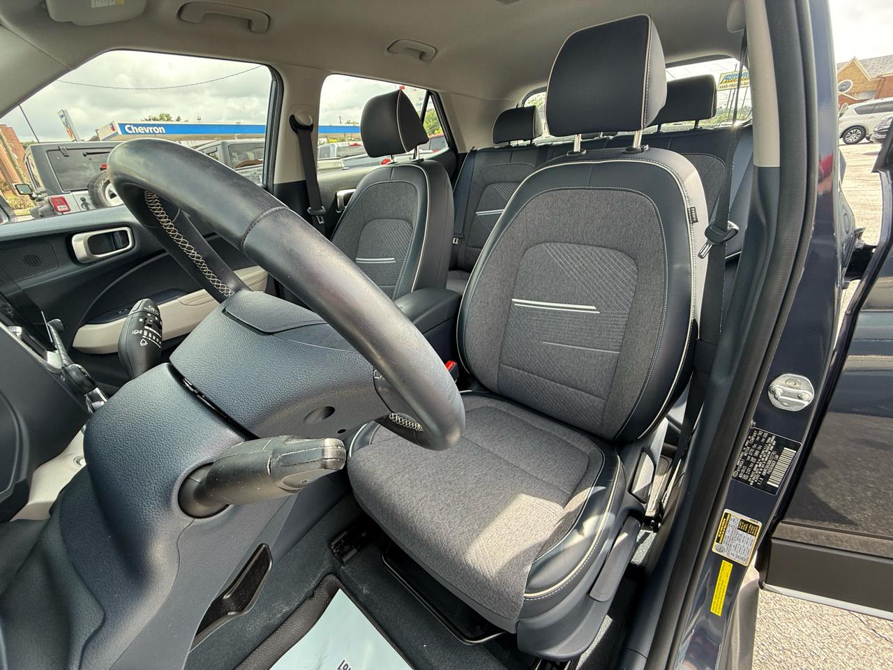 Hyundai Venue Limited IVT 2022