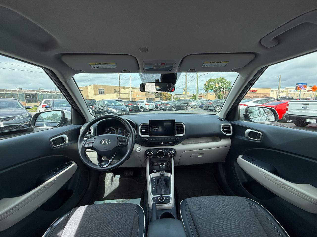 Hyundai Venue Limited IVT 2022