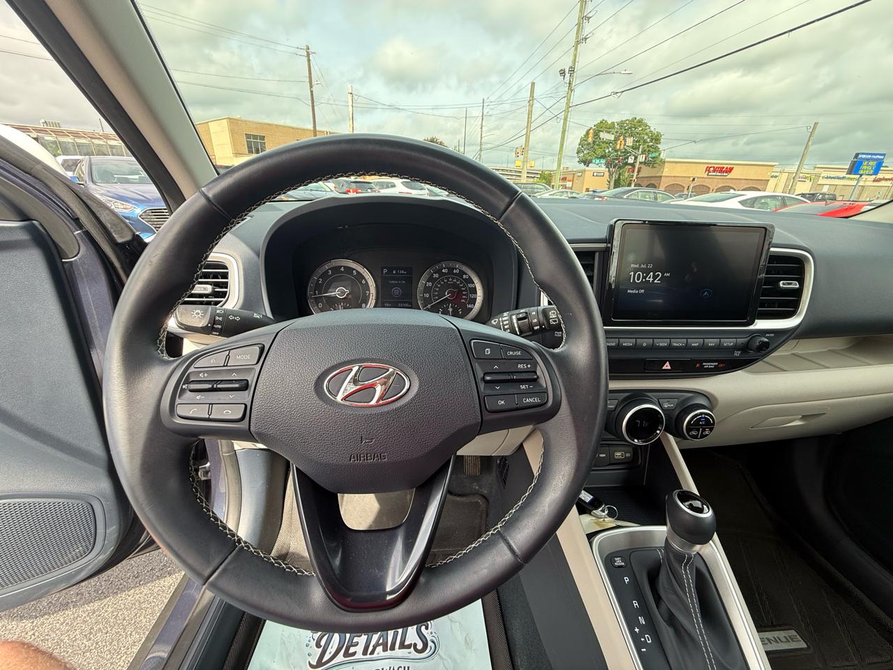 Hyundai Venue Limited IVT 2022