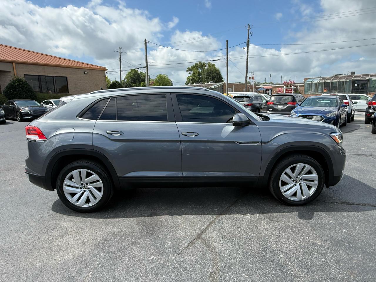 Volkswagen Atlas Cross Sport 2.0T SE w/Technology 4MOTION 2020