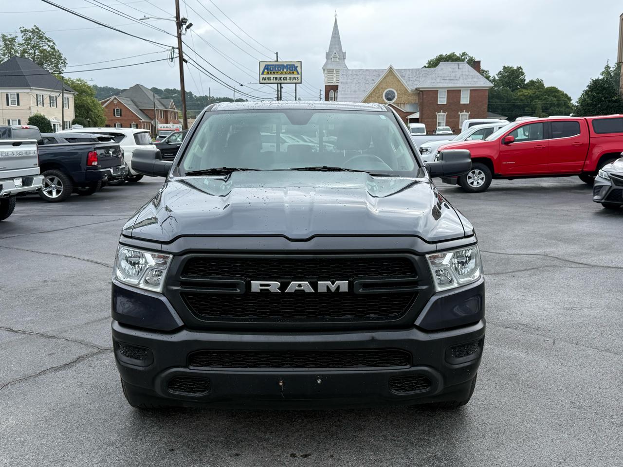 RAM 1500 4WD Quad Cab 140.5" Tradesman 2020
