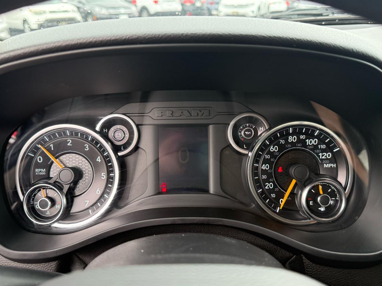 RAM 1500 4WD Quad Cab 140.5" Tradesman 2020