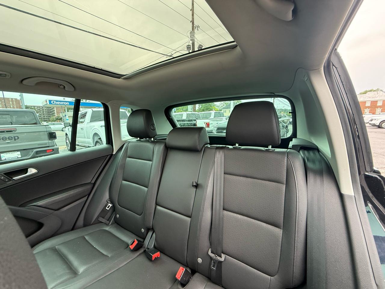Volkswagen Tiguan 2.0T Wolfsburg Edition FWD 2017