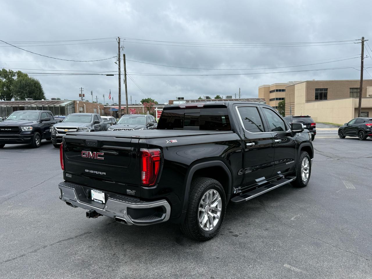 GMC Sierra 1500 4WD Crew Cab 147" SLT 2020