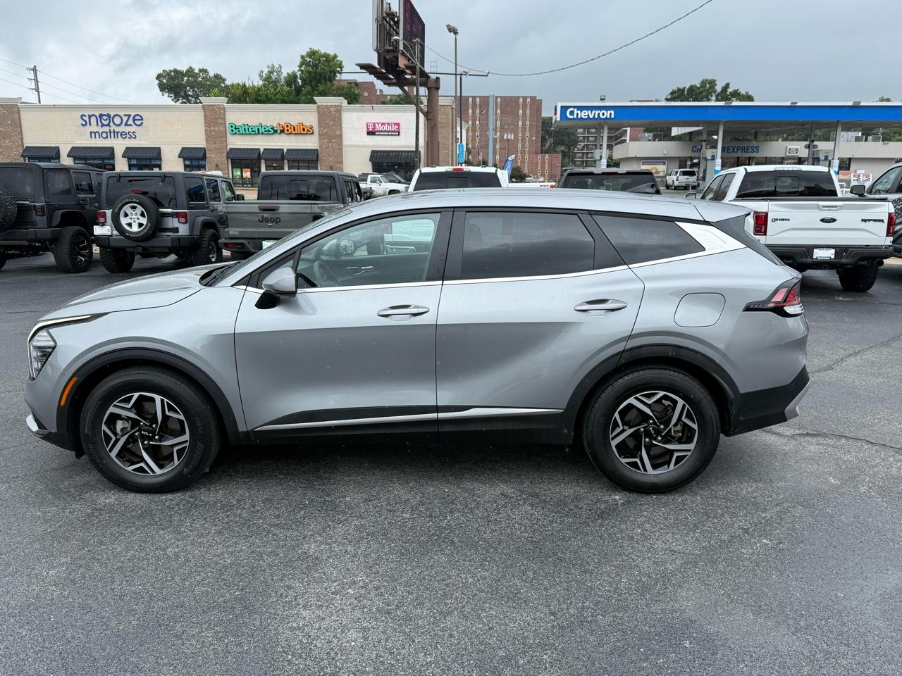 Kia Sportage LX FWD 2024