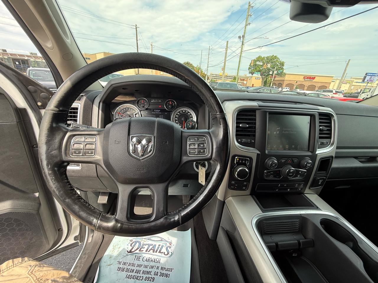 RAM 1500 Big Horn 4x4 Crew Cab 5'7" Box 2017