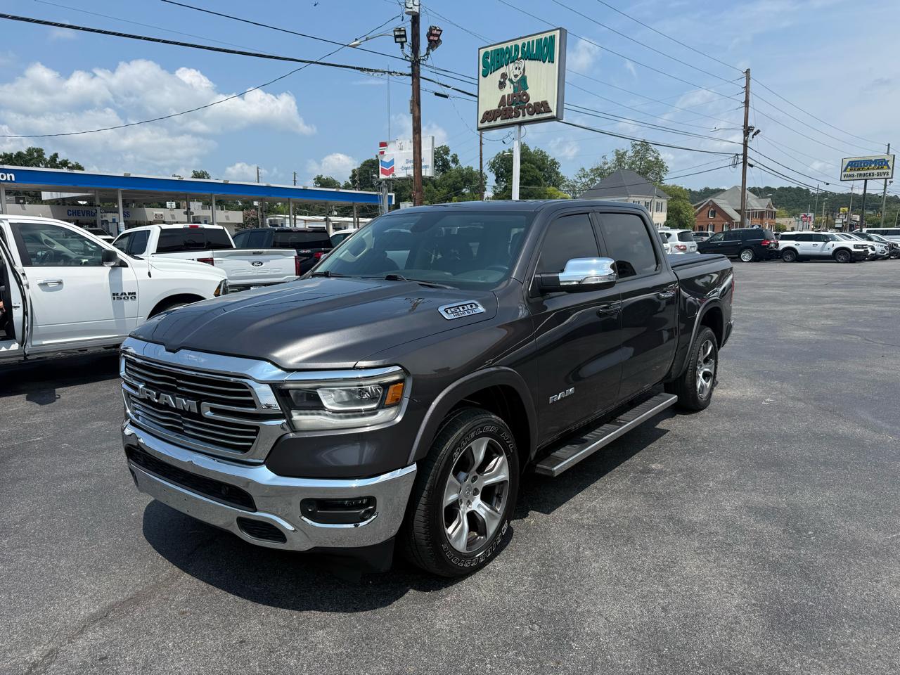 RAM 1500 Laramie 4x4 Crew Cab 5'7" Box 2019