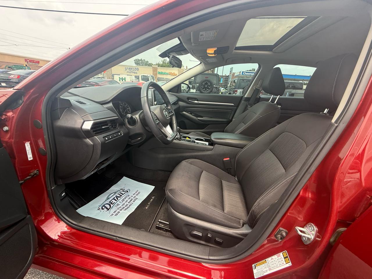 Nissan Altima 2.5 SV Sedan 2021
