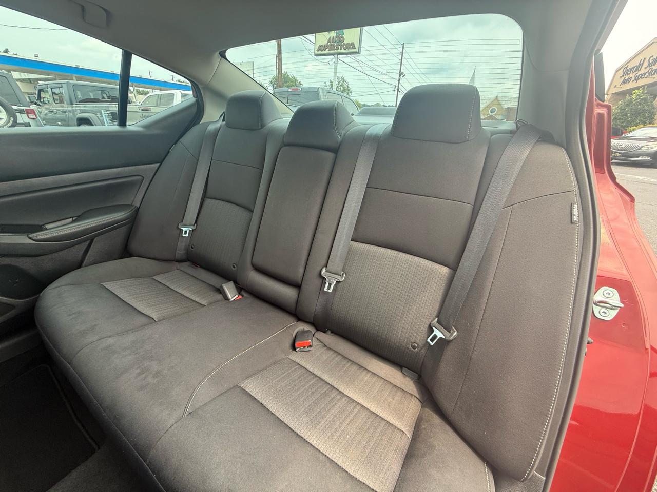 Nissan Altima 2.5 SV Sedan 2021