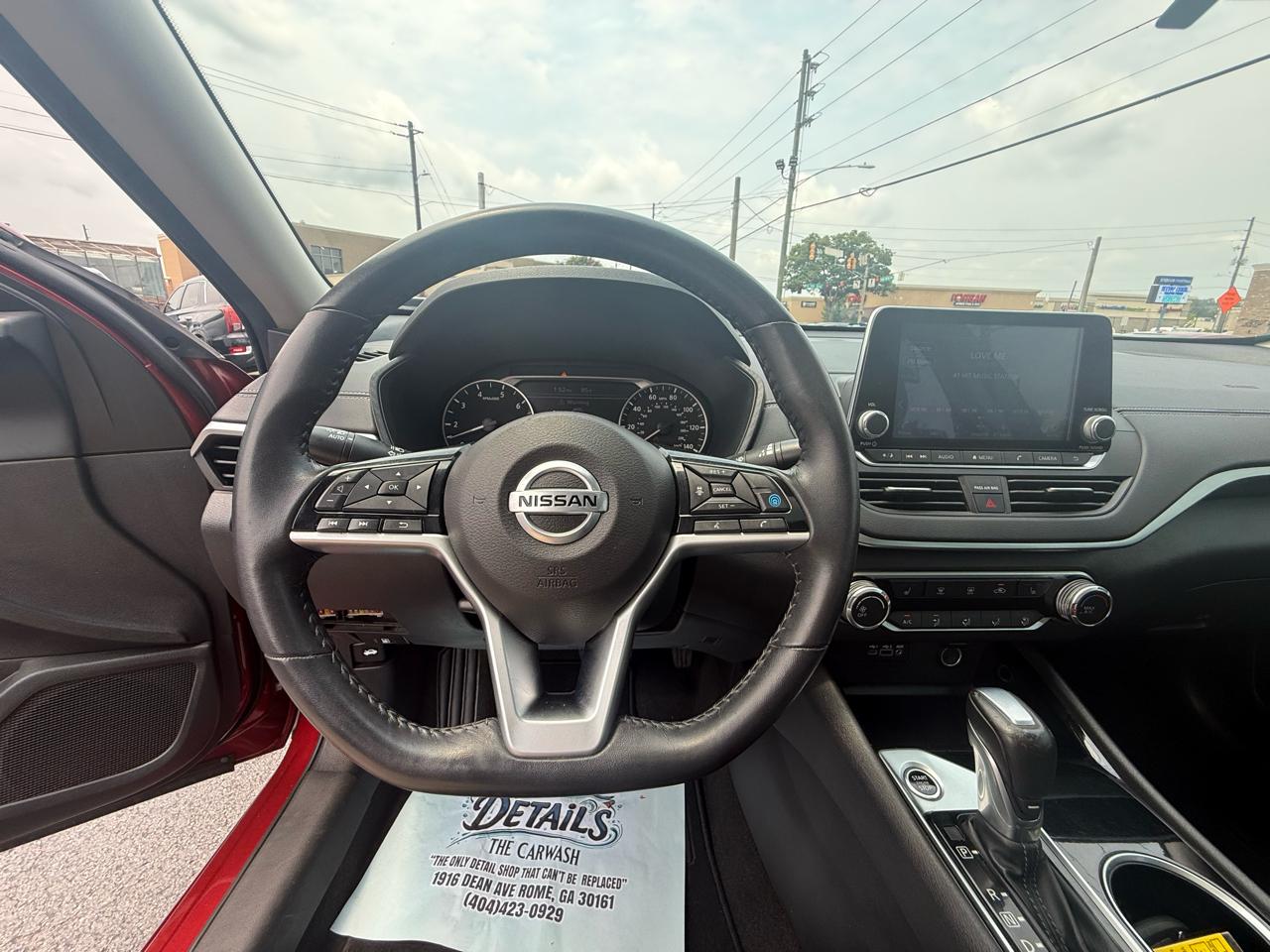 Nissan Altima 2.5 SV Sedan 2021