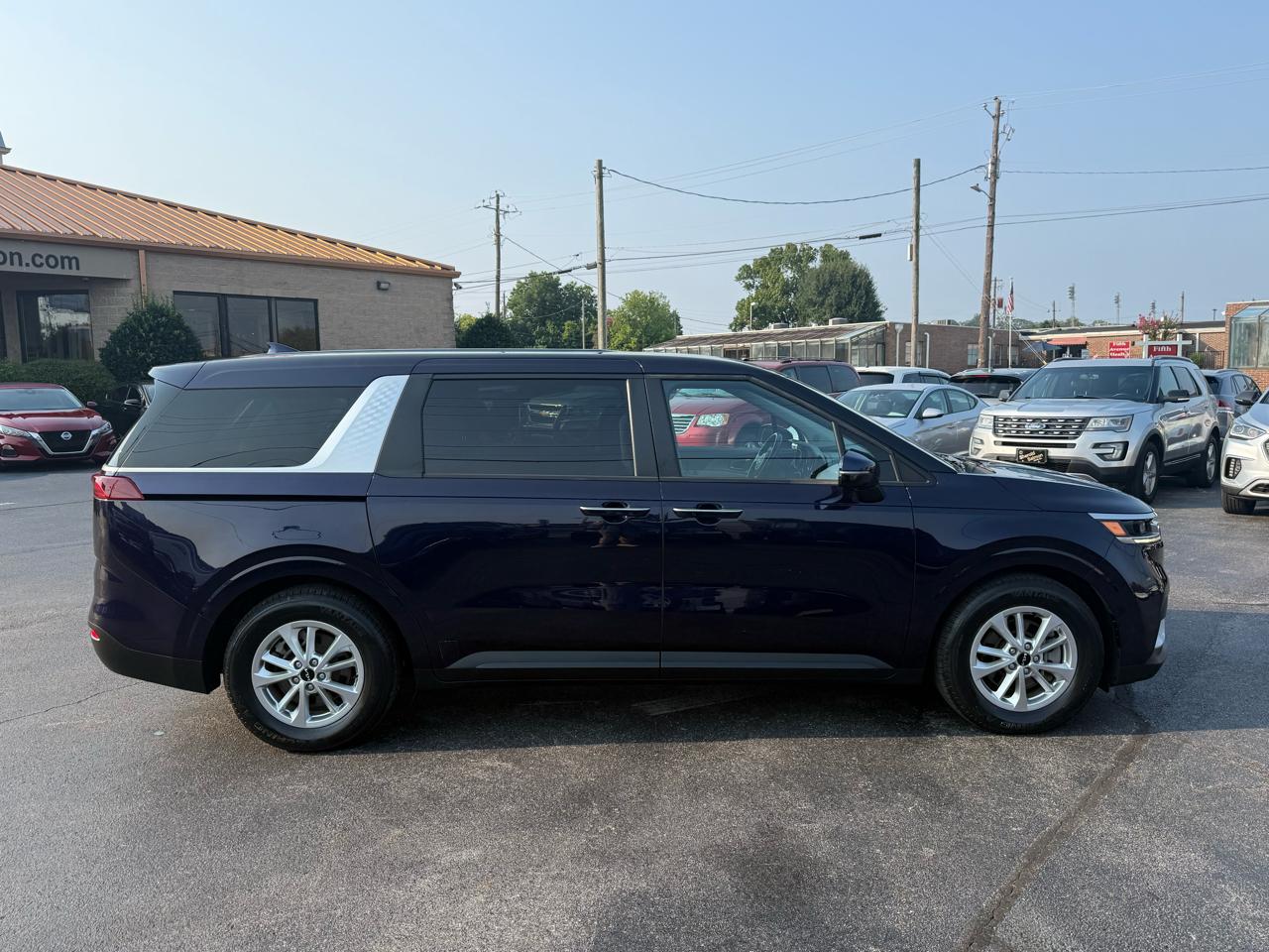 Kia Carnival LXS FWD 2022
