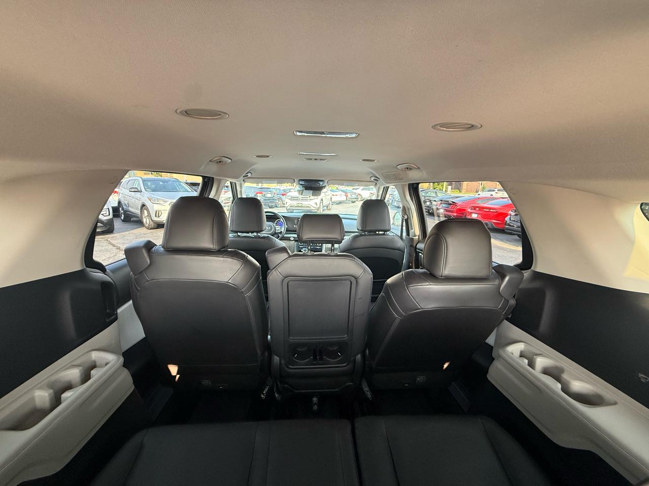 Kia Carnival LXS FWD 2022