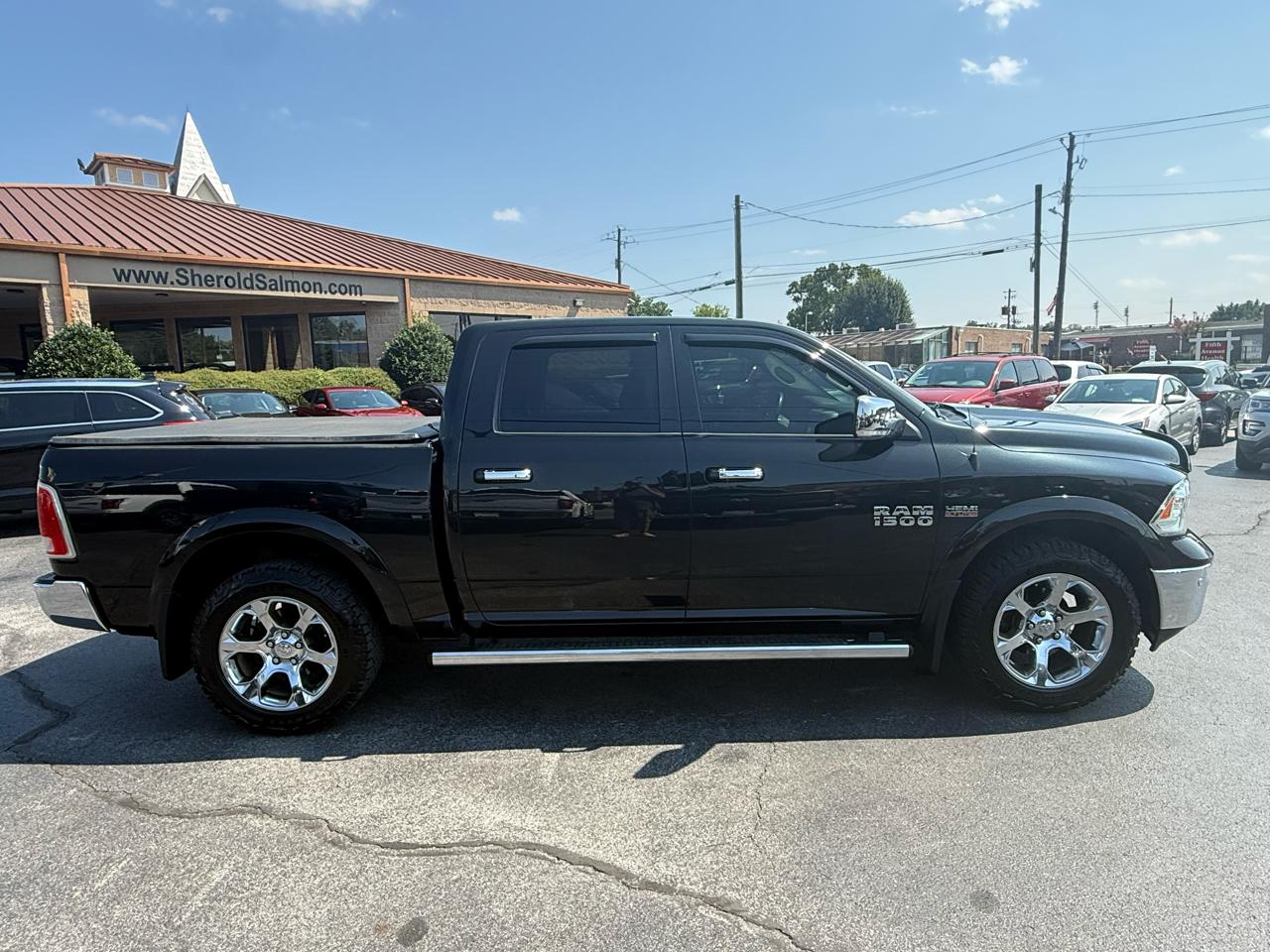 RAM 1500 Laramie 4x4 Crew Cab 5'7" Box 2017