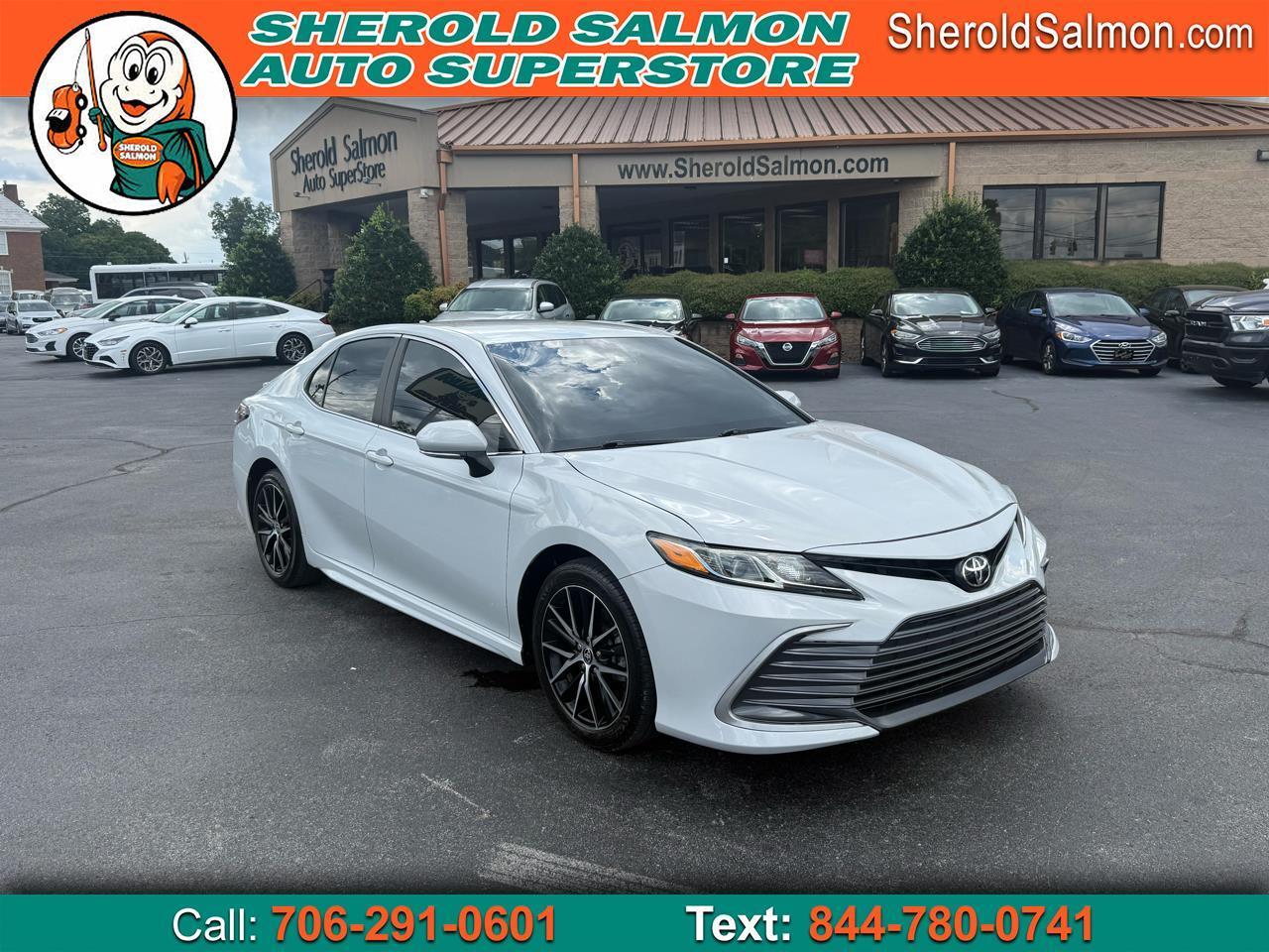 Toyota Camry SE Auto (Natl) 2024