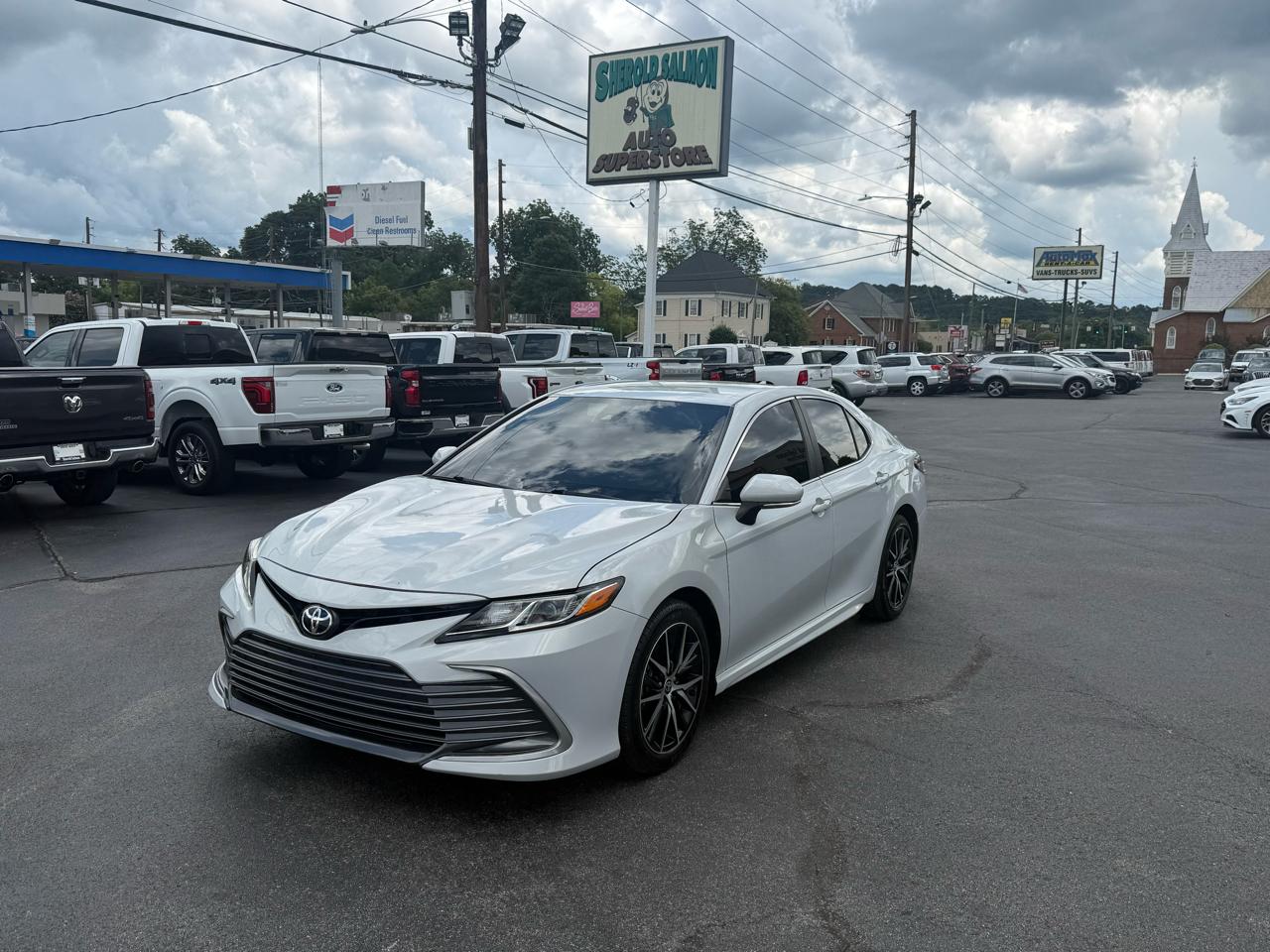 Toyota Camry SE Auto (Natl) 2024