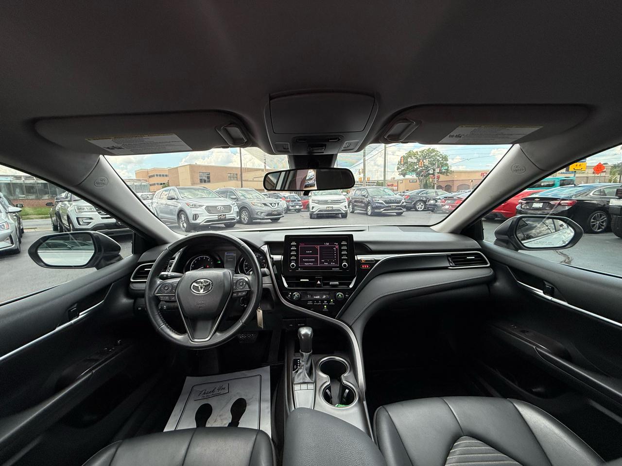 Toyota Camry SE Auto (Natl) 2024