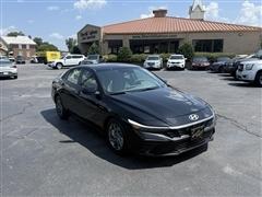2024 Hyundai Elantra 