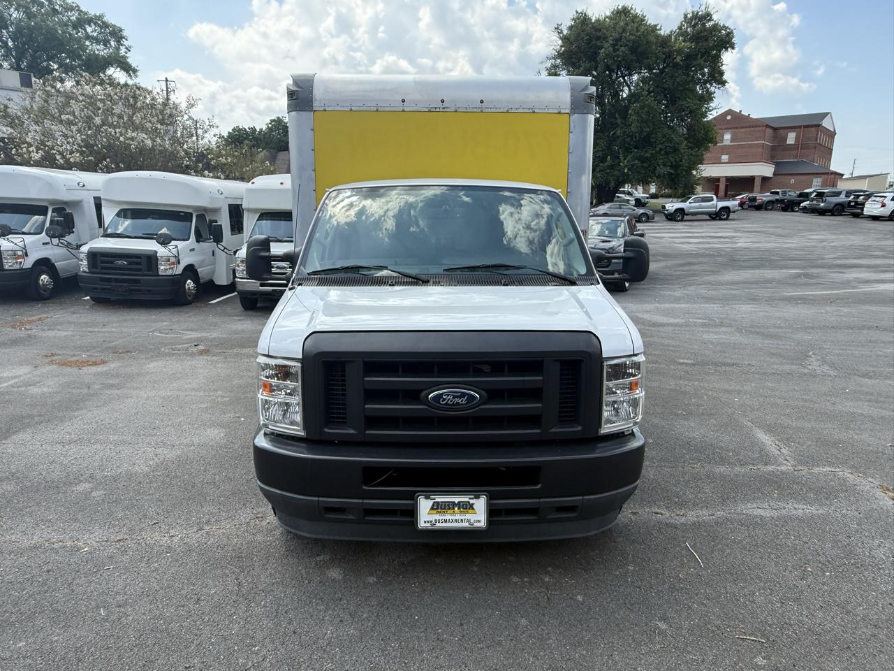 Ford E-Series Cutaway E-350 SRW 138" WB 2022