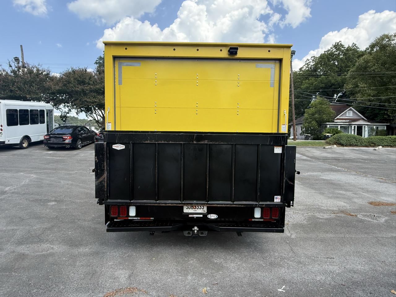 Ford E-Series Cutaway E-350 SRW 138" WB 2022