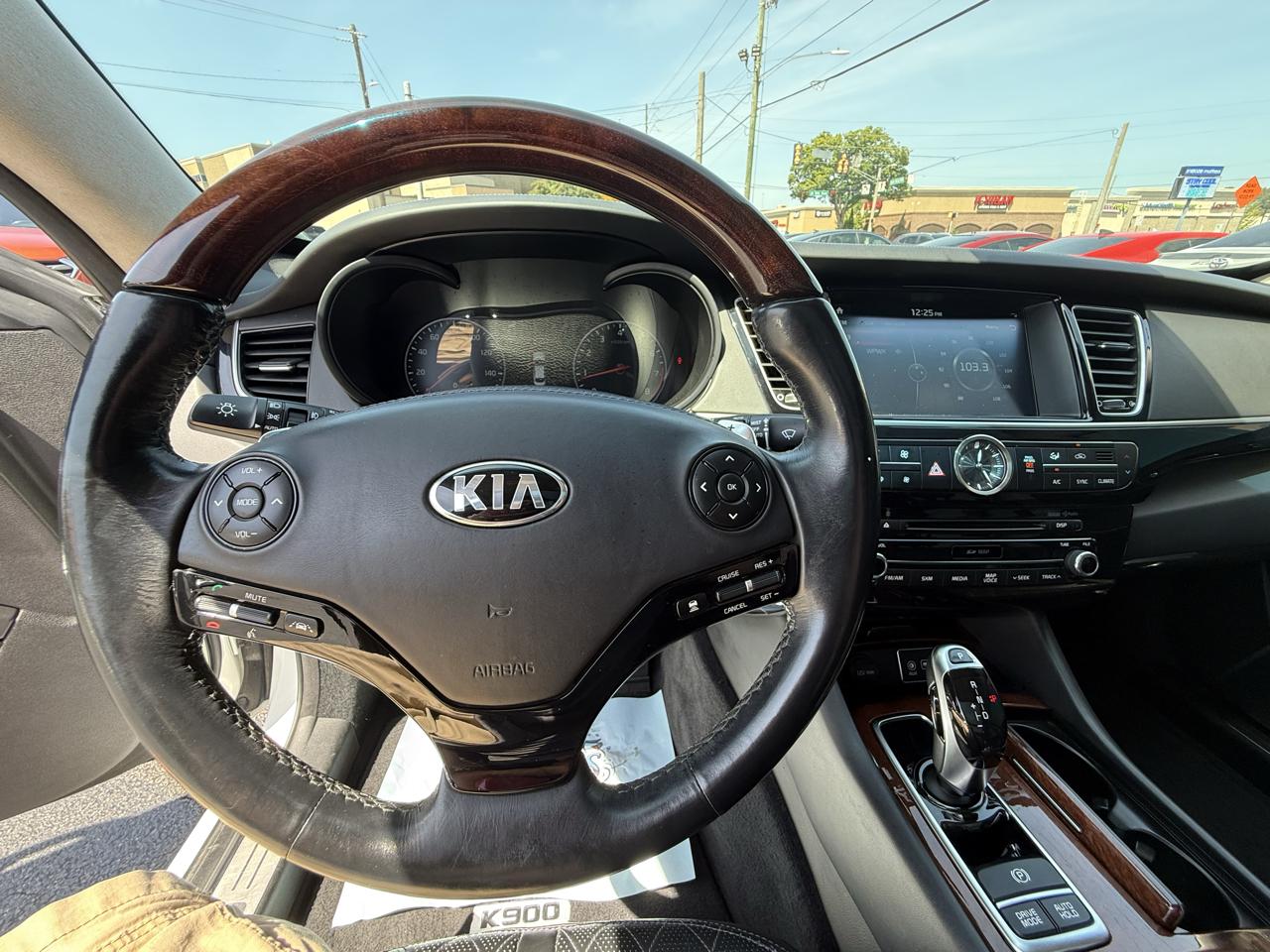 Kia K900 V8 Luxury 2018